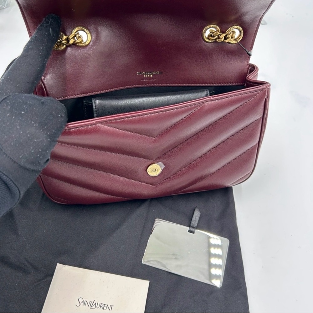 Women's Saint Laurent Lou Lou shoulder bag in burgundy, quilted leather NWT - Picture 11 of 16